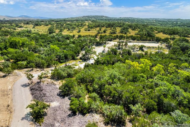 472 Stallion Estates Dr, Spring Branch, TX 78070