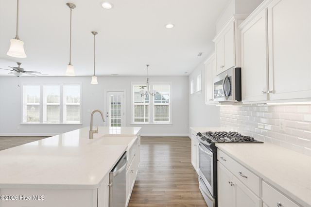 13 Meon Lane, Hampstead, NC 28443