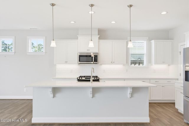 13 Meon Lane, Hampstead, NC 28443