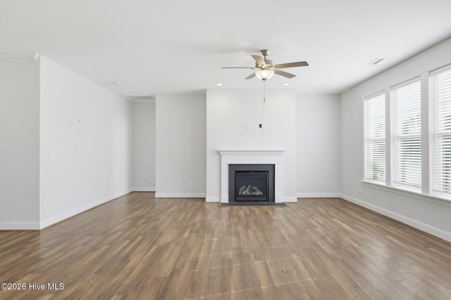 13 Meon Lane, Hampstead, NC 28443