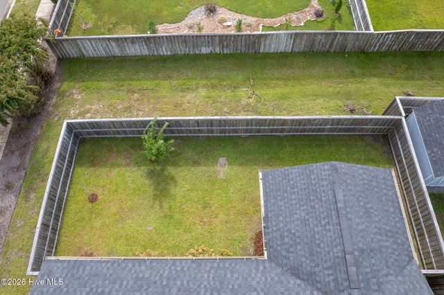 13 Meon Lane, Hampstead, NC 28443