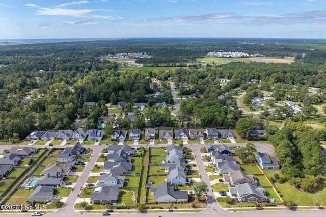 13 Meon Lane, Hampstead, NC 28443