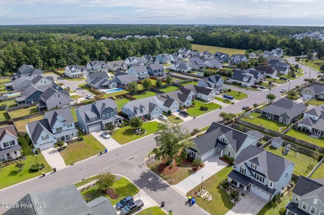 13 Meon Lane, Hampstead, NC 28443