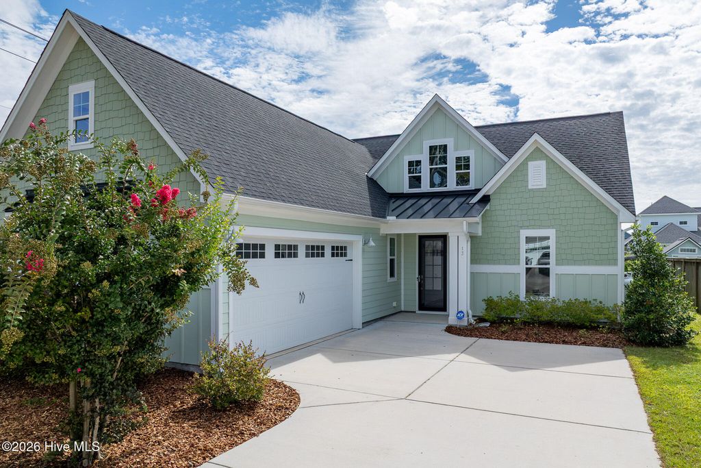 13 Meon Lane, Hampstead, NC 28443