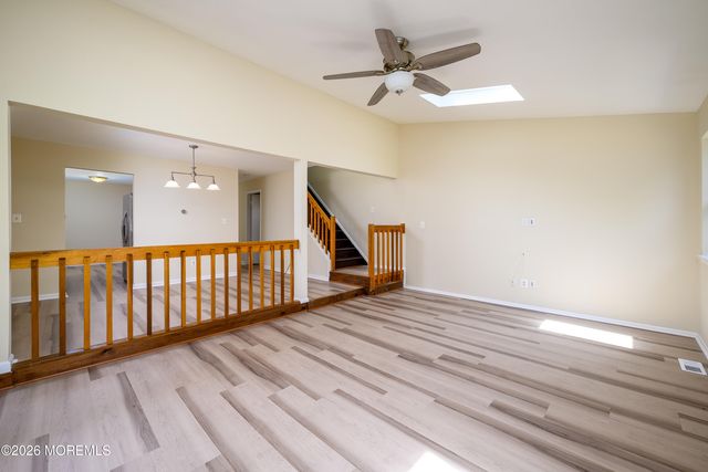213 Longwood Drive 21-3, Englishtown, NJ 07726