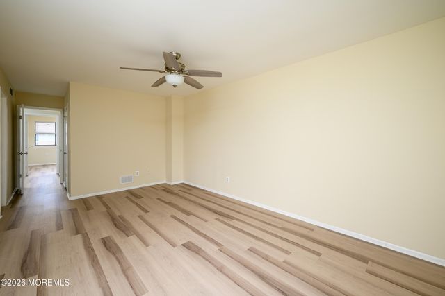 213 Longwood Drive 21-3, Englishtown, NJ 07726