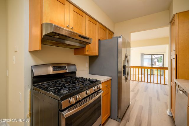 213 Longwood Drive 21-3, Englishtown, NJ 07726