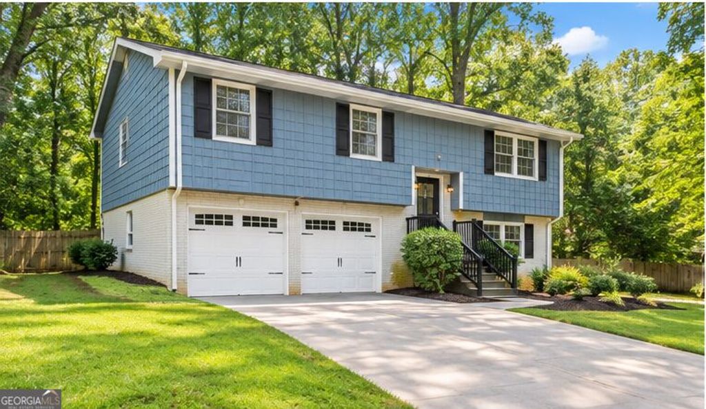5902 Christopher Lane, Lithonia, GA 30058 — photo 2