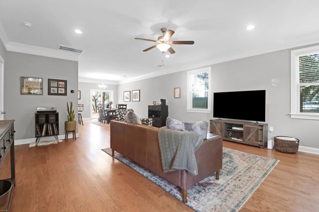 949 Dills Bluff Road, Charleston, SC 29412