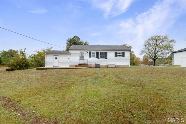 108 Hillsdale Drive, Ballwin, MO 63011