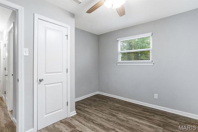 108 Hillsdale Drive, Ballwin, MO 63011