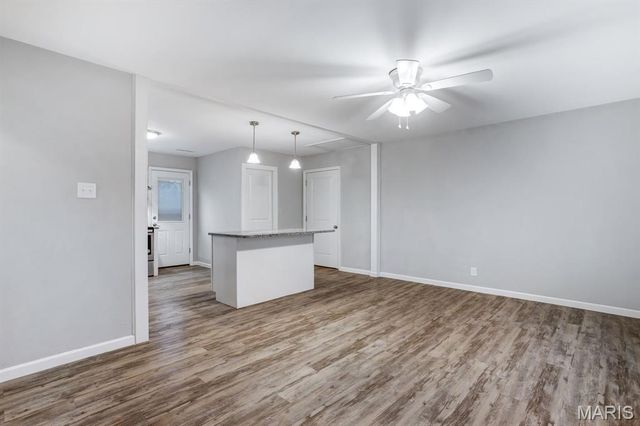 108 Hillsdale Drive, Ballwin, MO 63011