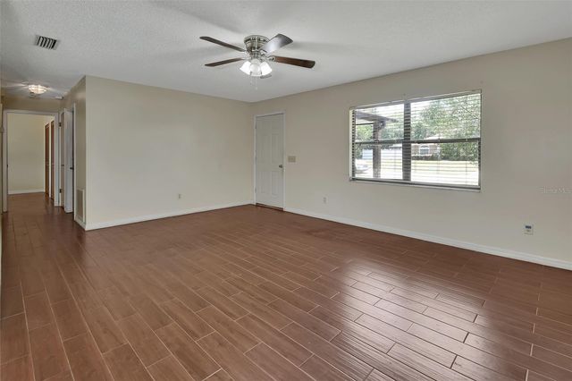 552 S ANNAPOLIS DRIVE, Deltona, FL 32725