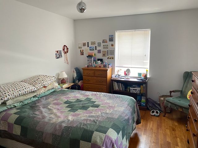 2012 Commonwealth 1D, Boston, MA 02135