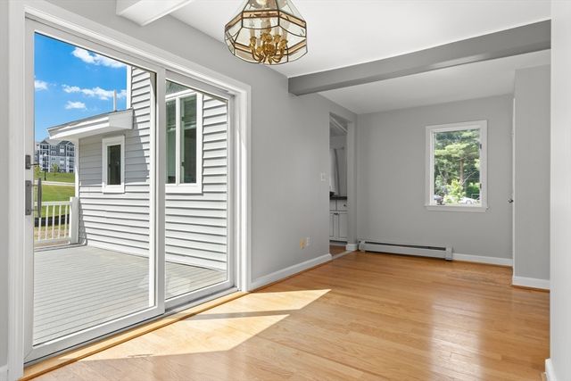 865 Salem St, Groveland, MA 01834