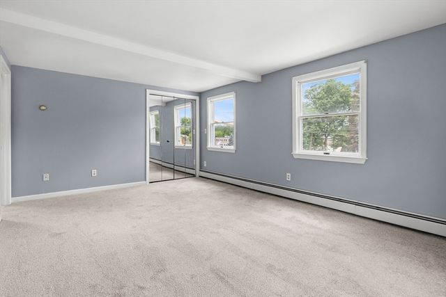 865 Salem St, Groveland, MA 01834