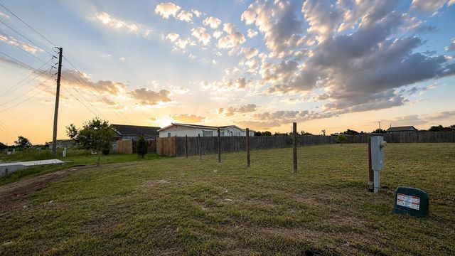 2470 Road 5708, Cleveland, TX 77327