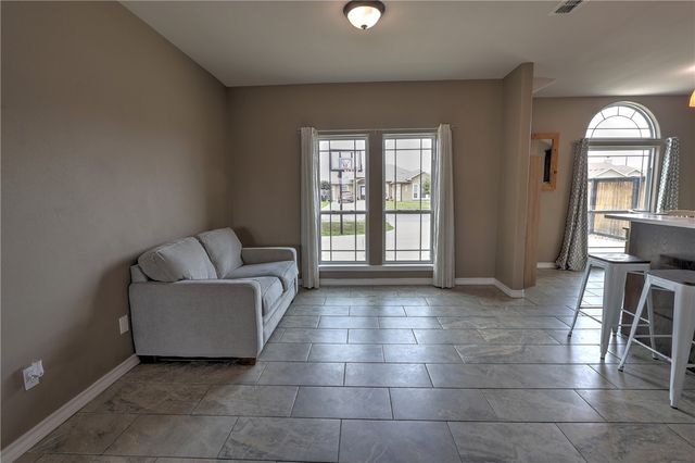 3814 Truxton Dr, Corpus Christi, TX 78414