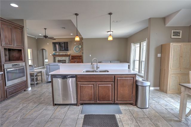 3814 Truxton Dr, Corpus Christi, TX 78414