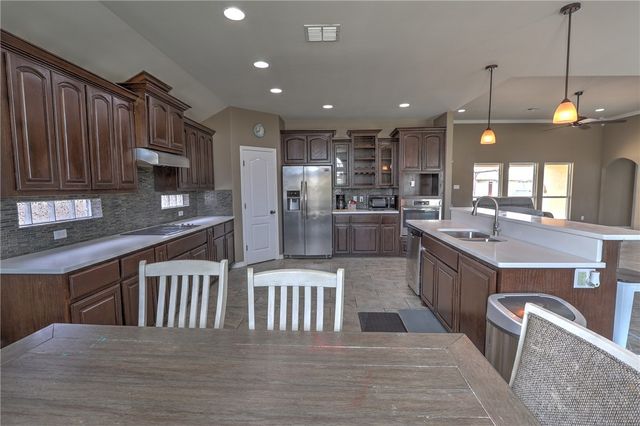 3814 Truxton Dr, Corpus Christi, TX 78414