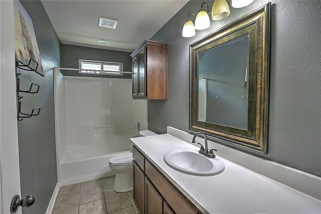 3814 Truxton Dr, Corpus Christi, TX 78414