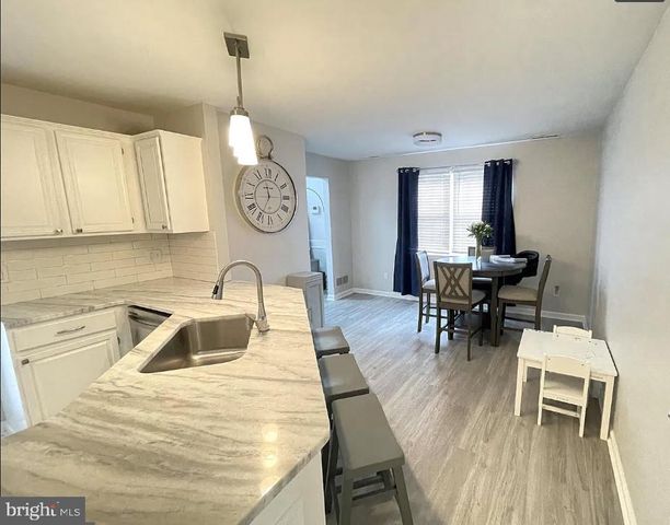 125 UPPER VALLEY LN, Newark, DE 19711