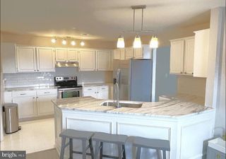125 UPPER VALLEY LN, Newark, DE 19711