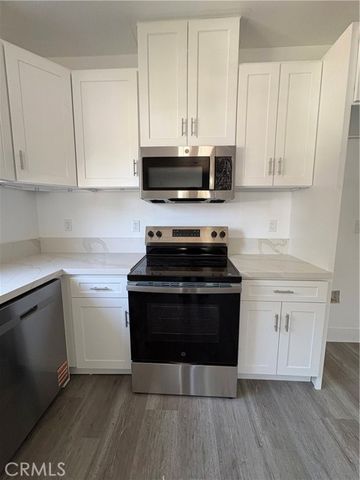 240 W N, Colton, CA 92324