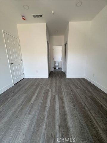 240 W N, Colton, CA 92324