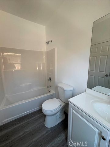 240 W N, Colton, CA 92324
