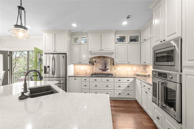 1 Fleming Circle, Bella Vista, AR 72714