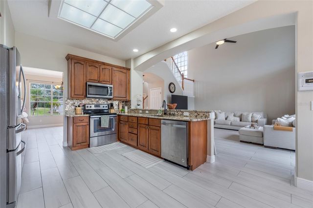 1524 THE OAKS BOULEVARD, Kissimmee, FL 34746