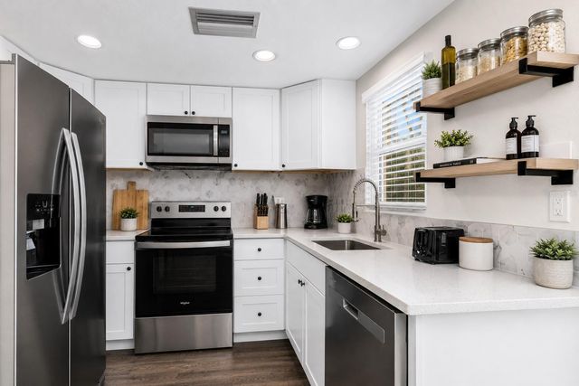 1032 ELAINE STREET, Venice, FL 34285
