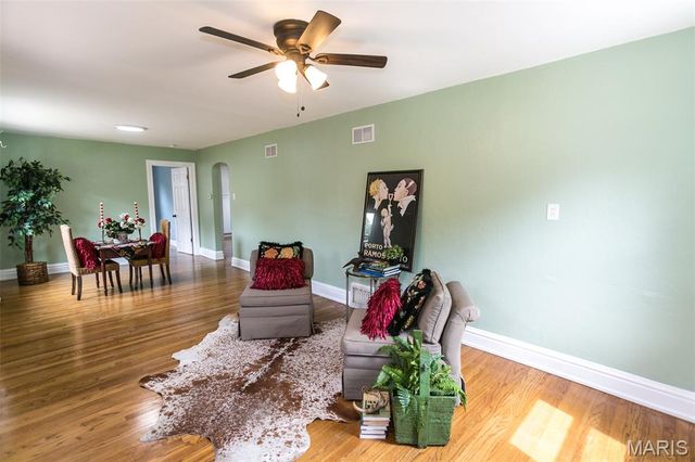 2367 Goodale Avenue, Overland, MO 63114