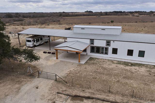 3169 SCHUETTIG, Poteet, TX 78065