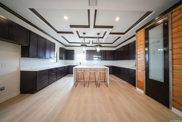 3169 SCHUETTIG, Poteet, TX 78065