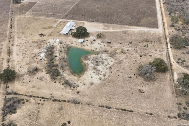 3169 SCHUETTIG, Poteet, TX 78065