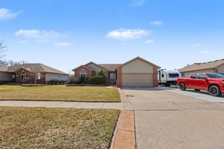 31096 Quail Run Drive, Chesterfield Township, MI 48047
