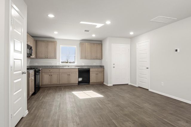 117 Summer DR, Elgin, TX 78621