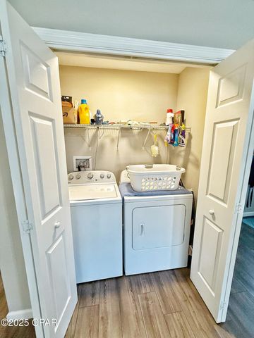 6589 Grand Oak Loop, Grand Ridge, FL 32442