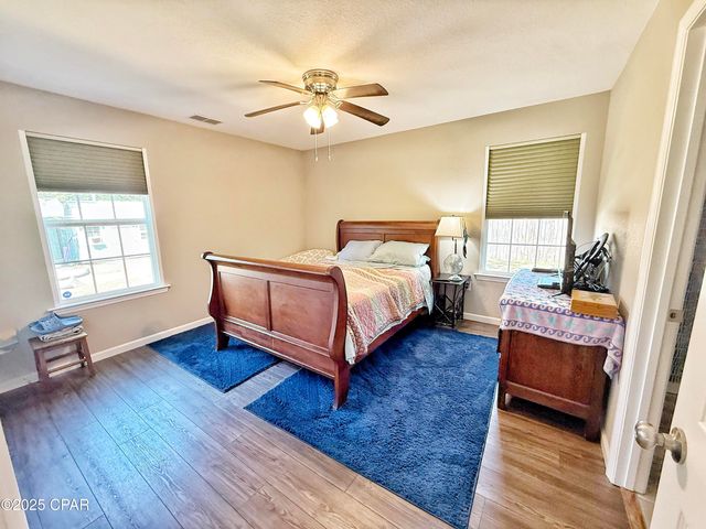 6589 Grand Oak Loop, Grand Ridge, FL 32442