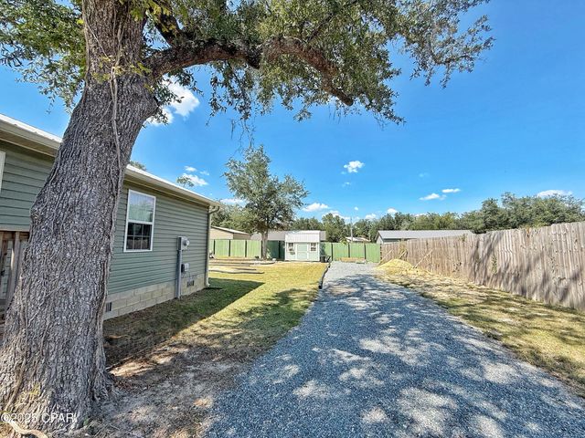 6589 Grand Oak Loop, Grand Ridge, FL 32442