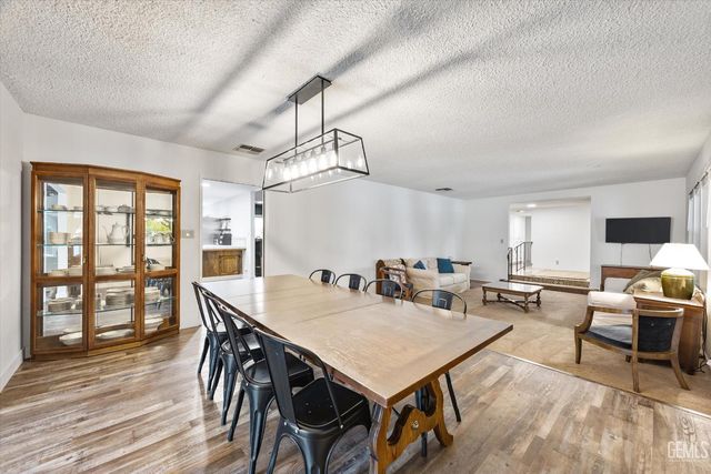 12151 Cattle King Drive, Bakersfield, CA 93306