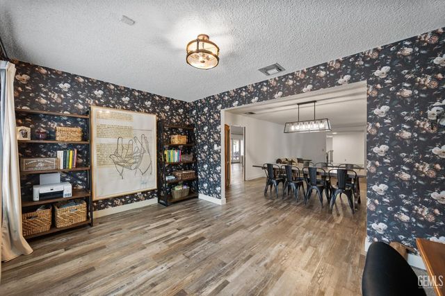 12151 Cattle King Drive, Bakersfield, CA 93306