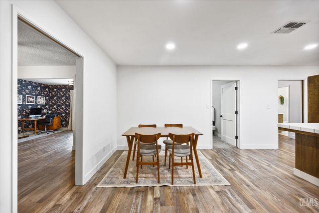 12151 Cattle King Drive, Bakersfield, CA 93306