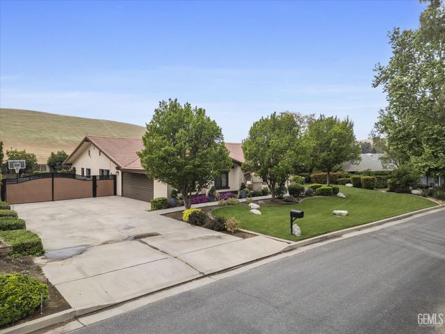 12151 Cattle King Drive, Bakersfield, CA 93306