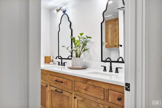 12151 Cattle King Drive, Bakersfield, CA 93306