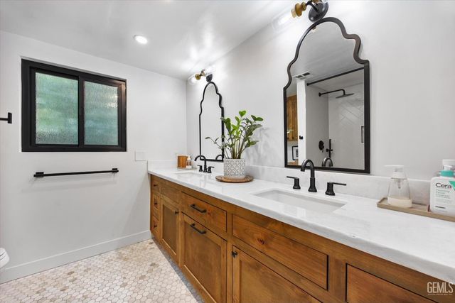 12151 Cattle King Drive, Bakersfield, CA 93306