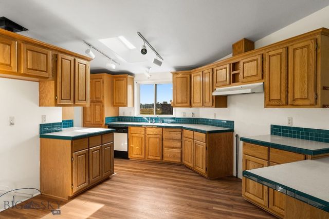 2221 Gateway South Road, Gallatin Gateway, MT 59730