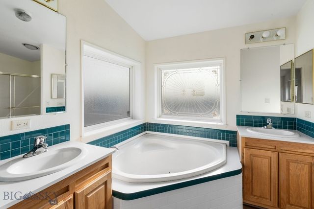 2221 Gateway South Road, Gallatin Gateway, MT 59730